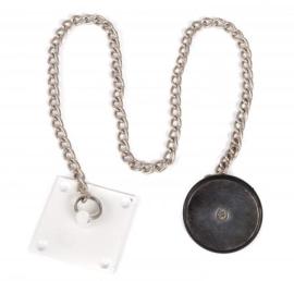 Armature plate in white with a 95cm length of chain attached.