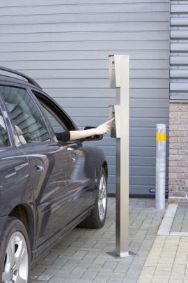 Bell (DHP1) DUAL HEIGHT POST 1600mm /1200mm